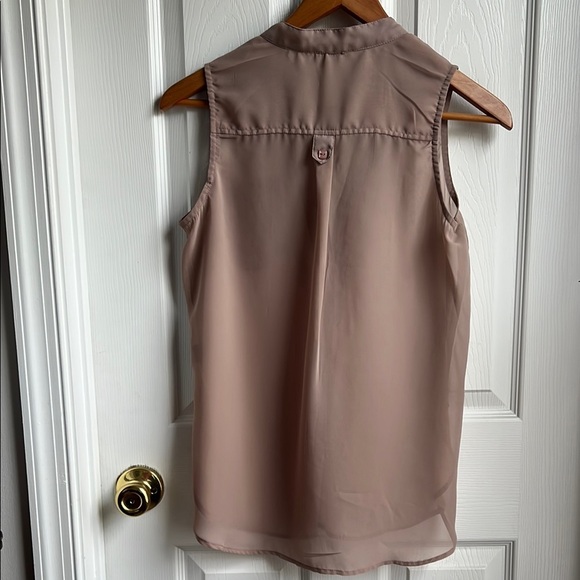 Charlotte Russe Sleeveless Tan Blouse size medium - Picture 5 of 5
